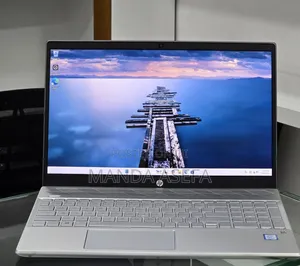 New Laptop HP Pavilion 15 8GB Intel Core i7 SSD 256GB