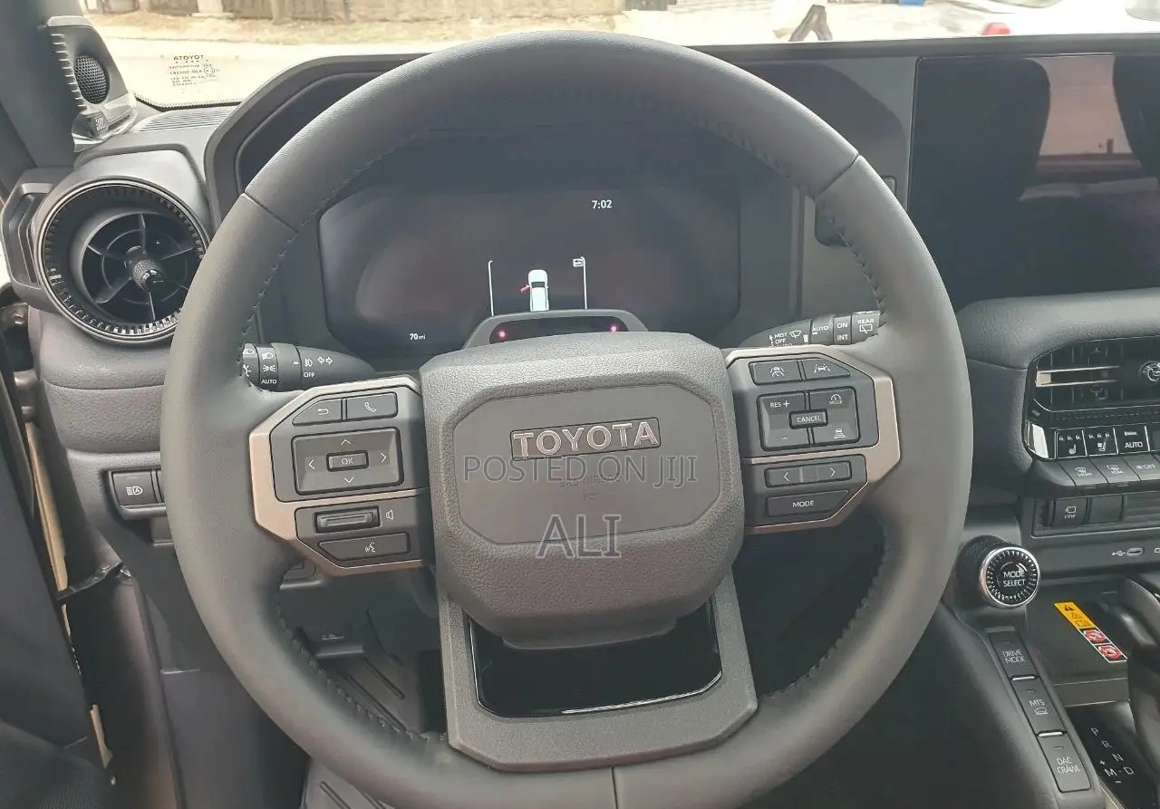 Toyota Land Cruiser Prado 2025
