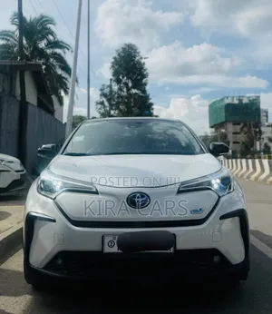Toyota Corolla Hatchback 2023 White