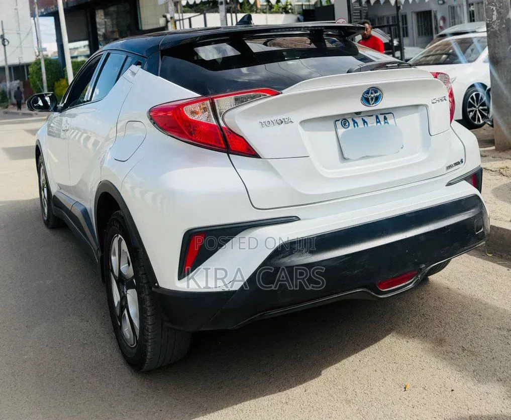 Toyota Corolla Hatchback 2023 White