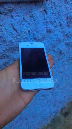 New Apple iPhone 4s 16 GB White