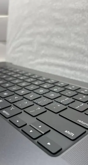 New Apple MacBook Pro 2023 M3 Max 16-inch 36GB Apple M3 Max SSD 1T