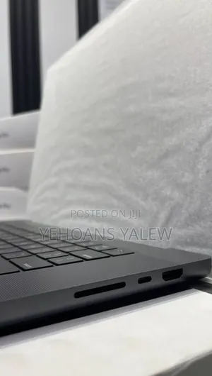 New Apple MacBook Pro 2023 M3 Max 16-inch 36GB Apple M3 Max SSD 1T