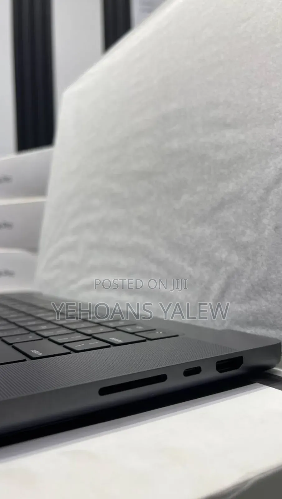 New Apple MacBook Pro 2023 M3 Max 16-inch 36GB Apple M3 Max SSD 1T