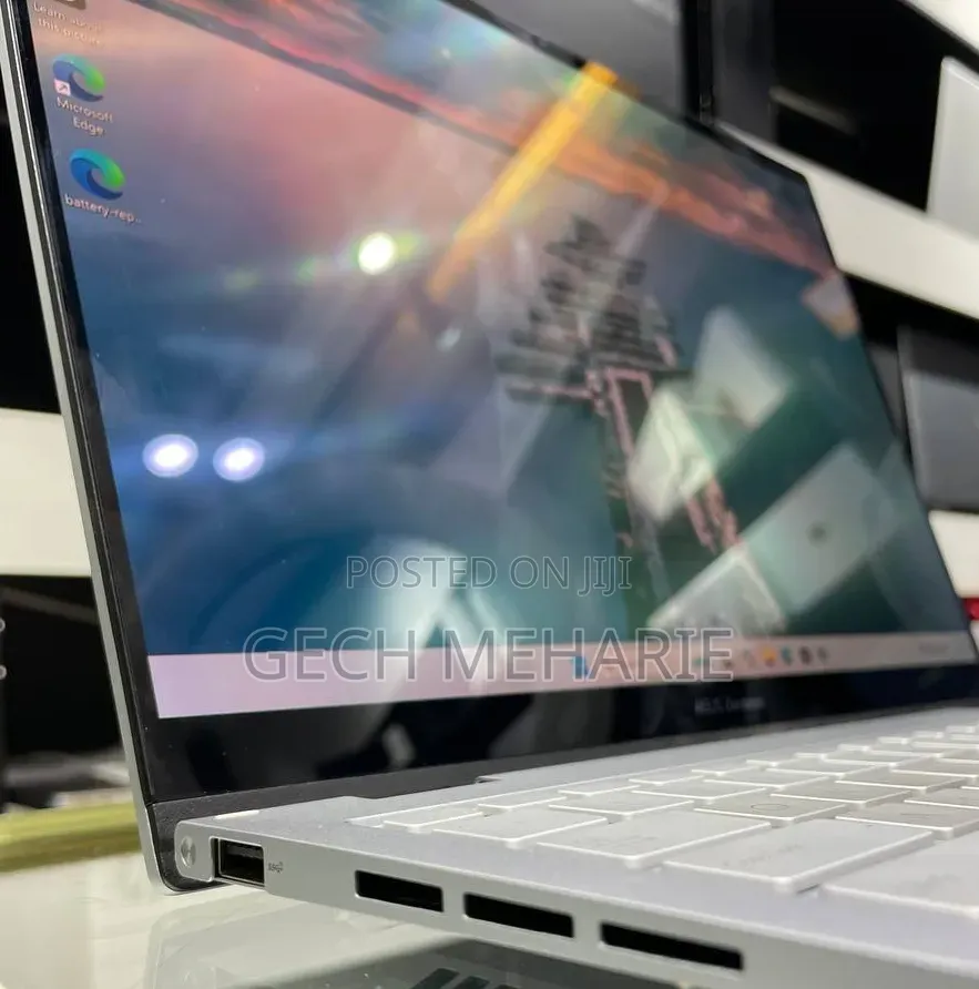 New Laptop Asus ZenBook Flip 14 UX461UA 16GB Intel Core i7 SSD 512GB
