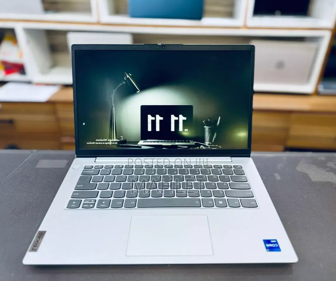 New Laptop Lenovo Ideapad 3 16GB Intel Core i7 SSD 512GB