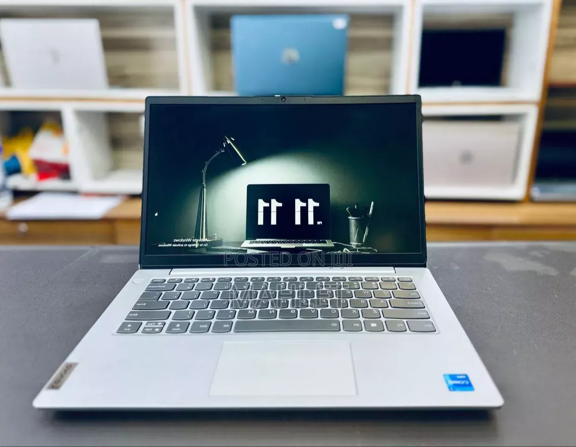 New Laptop Lenovo Ideapad 3 16GB Intel Core i7 SSD 512GB
