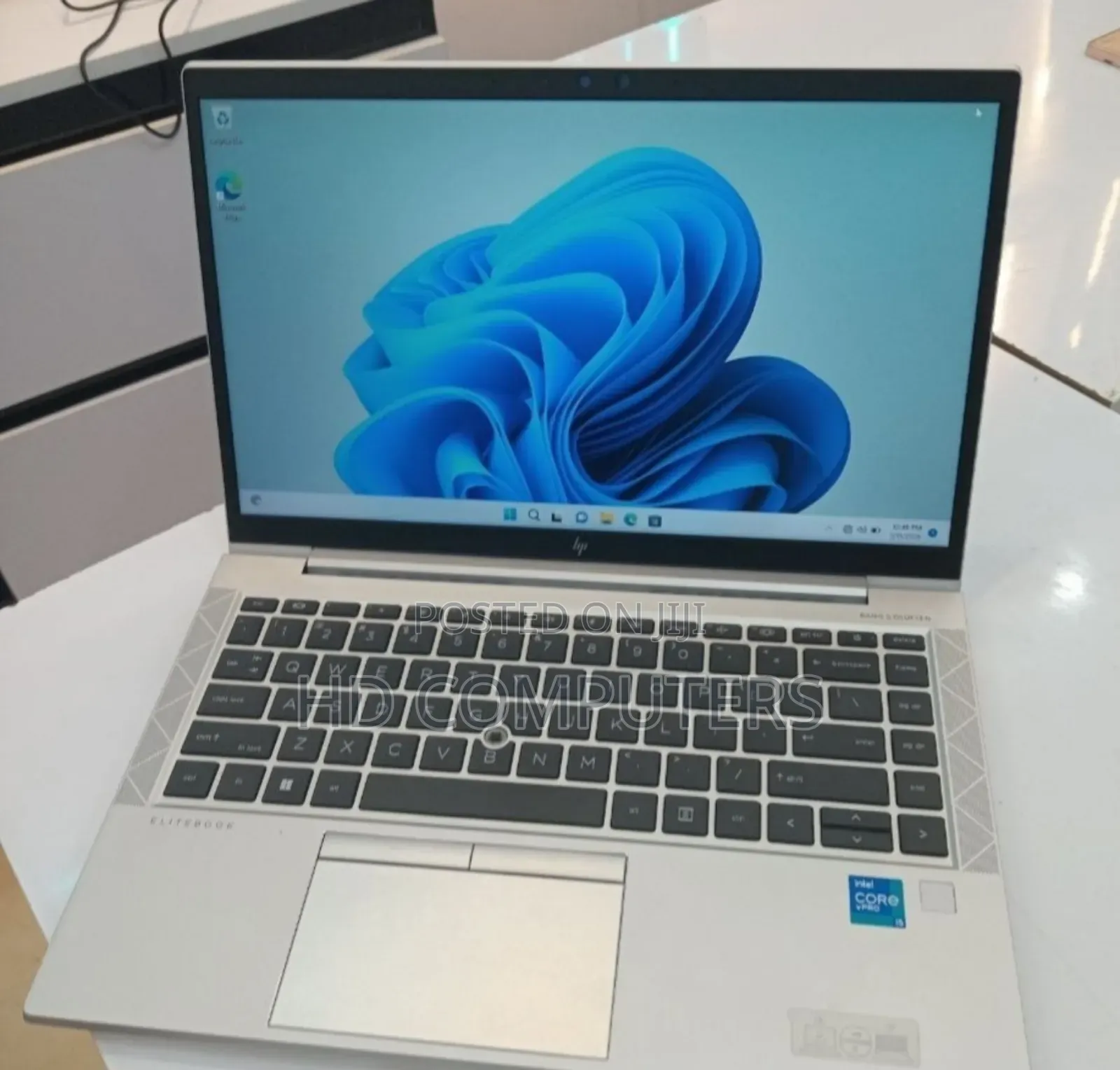 New Laptop HP EliteBook 840 G8 8GB Intel Core i7 SSD 512GB
