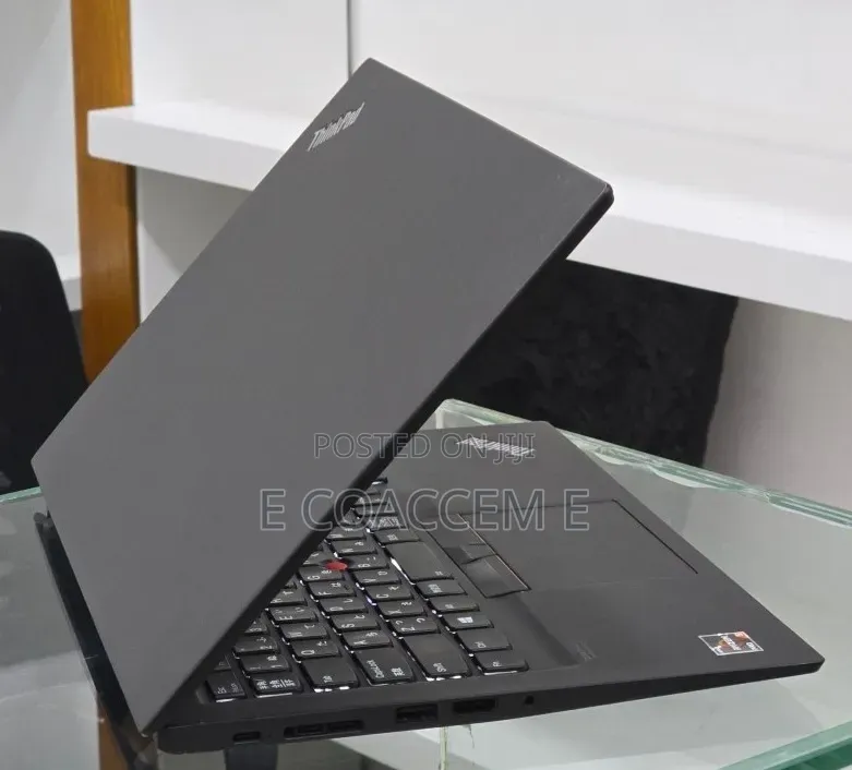 New Laptop Lenovo ThinkPad T14s Gen 1 16GB AMD Ryzen 5 SSD 512GB