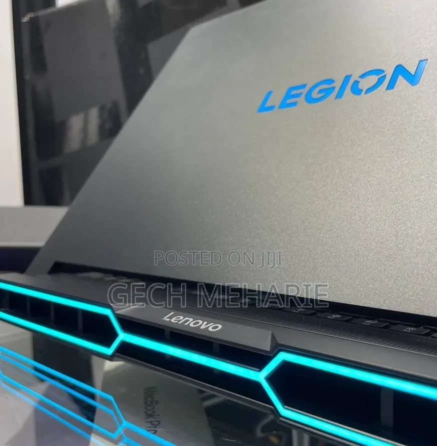 New Laptop Lenovo Legion Pro 7 64GB Intel Core Ultra 9 SSD 2T