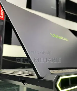 New Laptop Lenovo Legion Pro 7 64GB Intel Core Ultra 9 SSD 2T