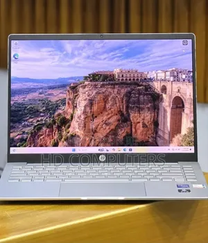 New Laptop HP Pavilion 14 16GB Intel Core i7 SSD 512GB
