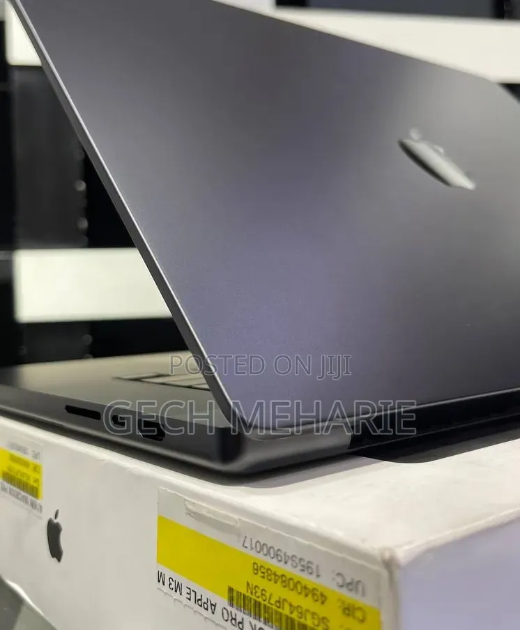 New Apple MacBook Pro 2023 M3 Max 16-inch 36GB Apple M3 Max SSD 1T