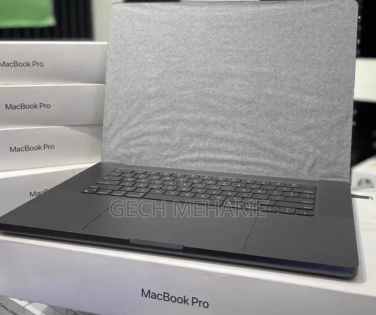 New Apple MacBook Pro 2023 M3 Max 16-inch 36GB Apple M3 Max SSD 1T