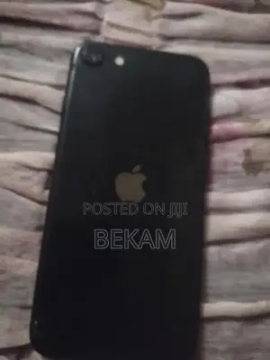Apple iPhone SE (2022) 64 GB Black