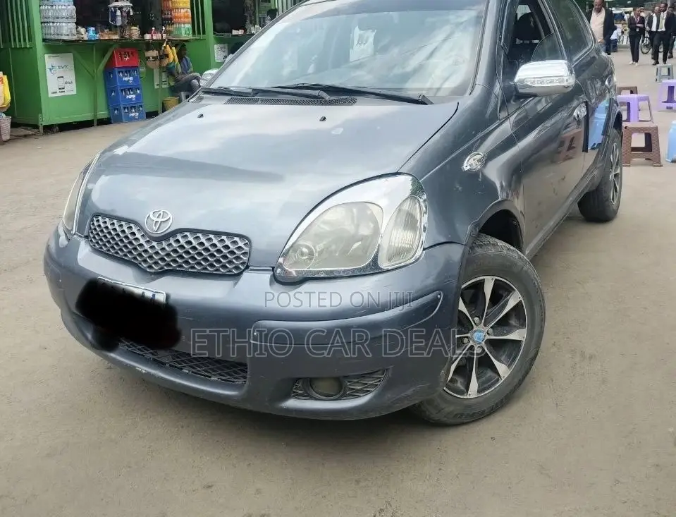 Toyota Vitz 2005 Black