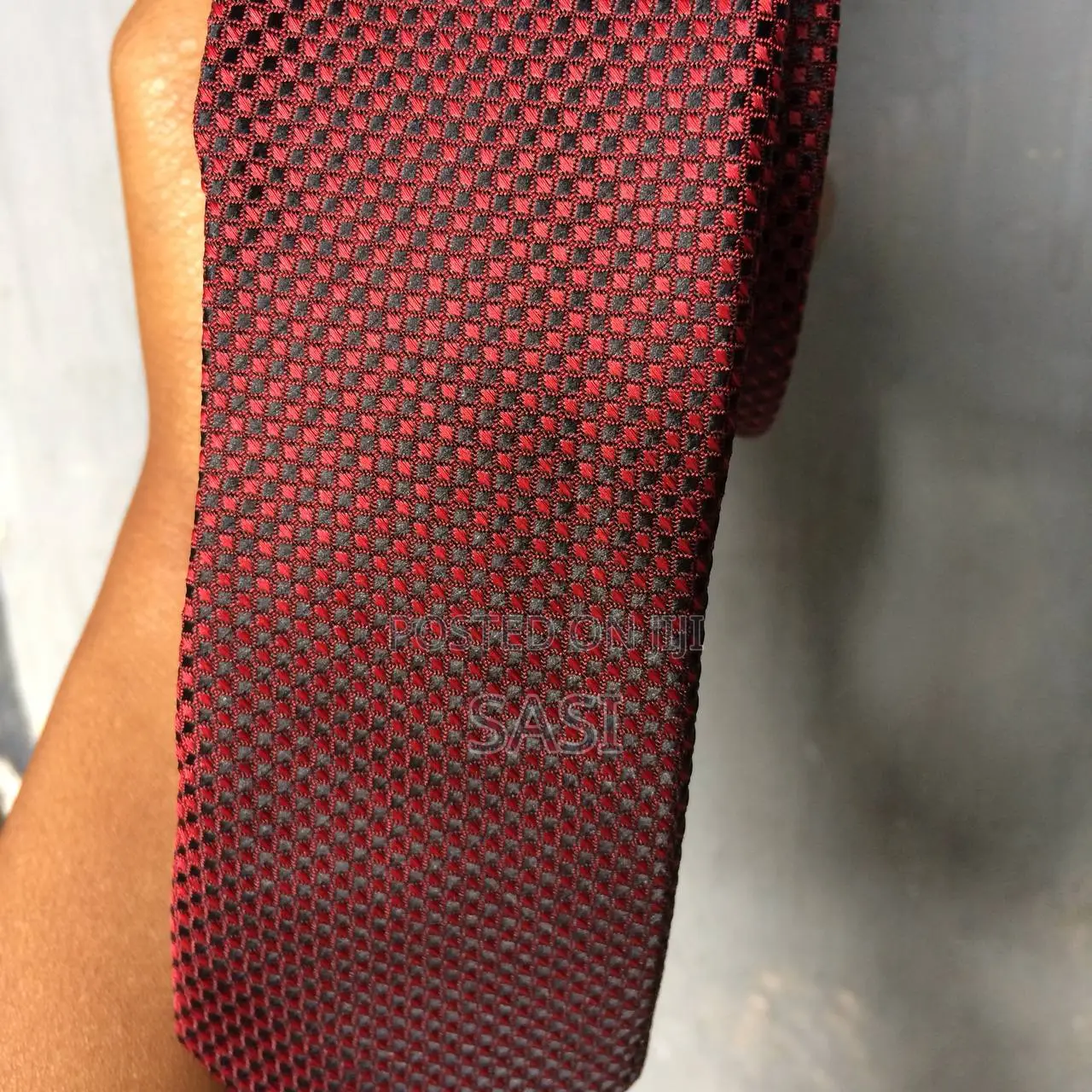 Perfect Gift Idea: A Timeless Red Tie That Matches Suit and Occasion.