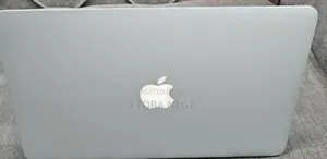 Laptop Apple MacBook Pro 2015 8GB Intel Core i7 SSD 256GB