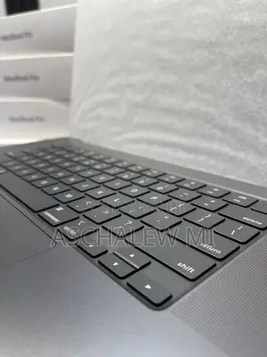New Apple MacBook Pro 2023 M3 Max 16-inch 36GB Apple M3 Max SSD 1T