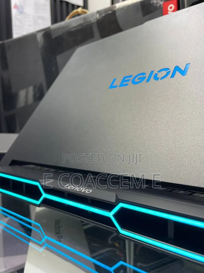 New Laptop Lenovo Legion Pro 7 64GB Intel Core Ultra 9 SSD 2T