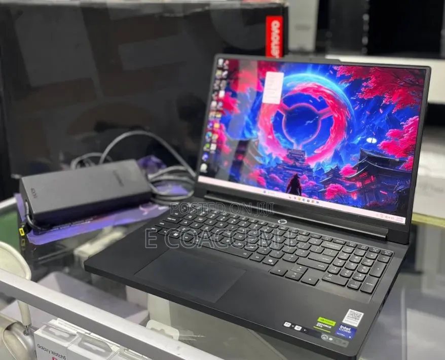New Laptop Lenovo Legion Pro 7 64GB Intel Core Ultra 9 SSD 2T