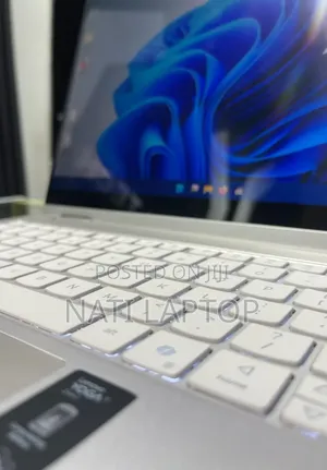New Laptop Lenovo 16GB AMD Ryzen 5 SSD 512GB