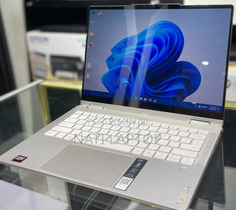 New Laptop Lenovo 16GB AMD Ryzen 5 SSD 512GB