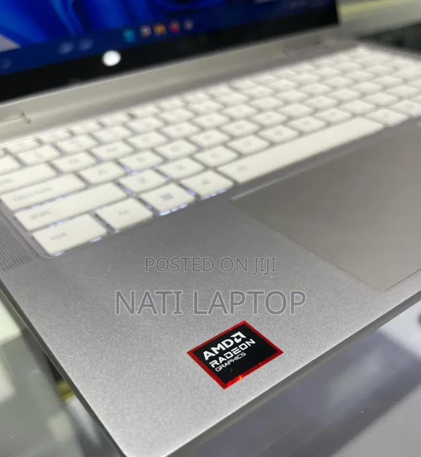 New Laptop Lenovo 16GB AMD Ryzen 5 SSD 512GB