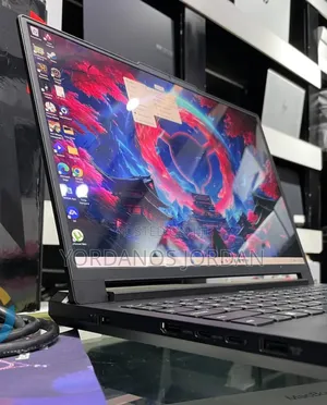 New Laptop Lenovo Legion Pro 7 64GB Intel Core Ultra 9 SSD 2T