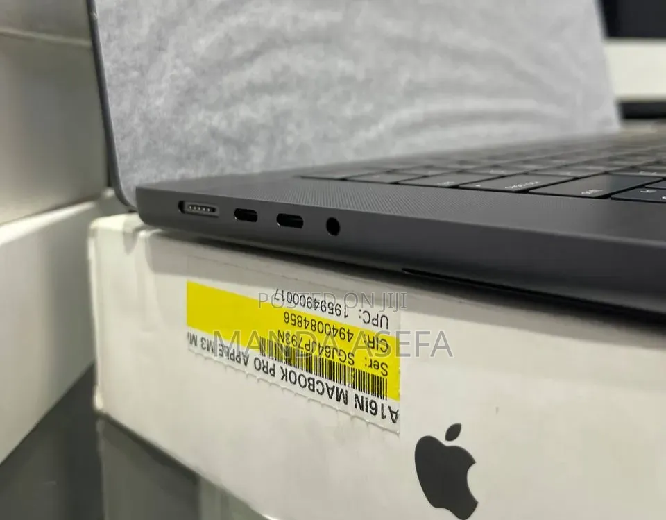 New Laptop Apple MacBook Pro 36GB Apple M3 Max SSD 1T