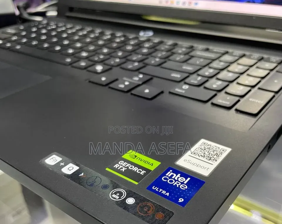 New Laptop Lenovo Legion Pro 7 64GB Intel Core Ultra 9 SSD 2T