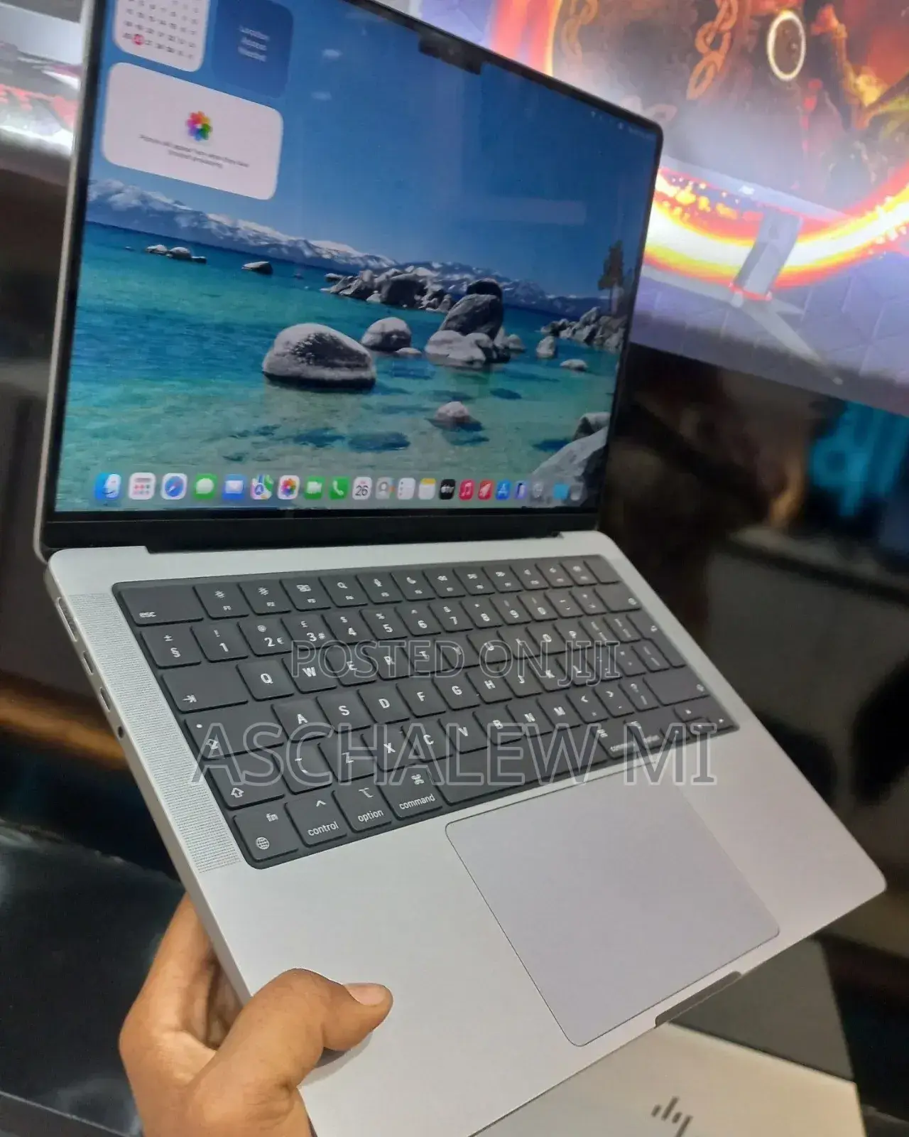 New Laptop Apple MacBook Pro M1 16GB Apple M1 Pro SSD 512GB