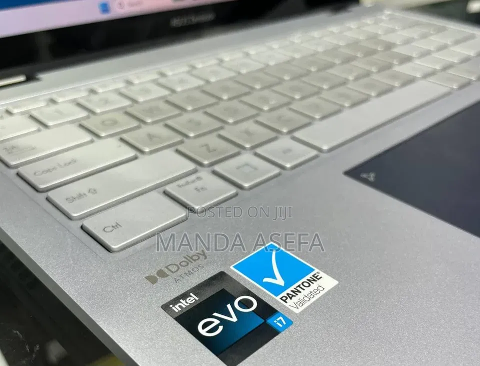New Laptop Asus ZenBook Flip 14 UX461UA 16GB Intel Core i7 SSD 512GB