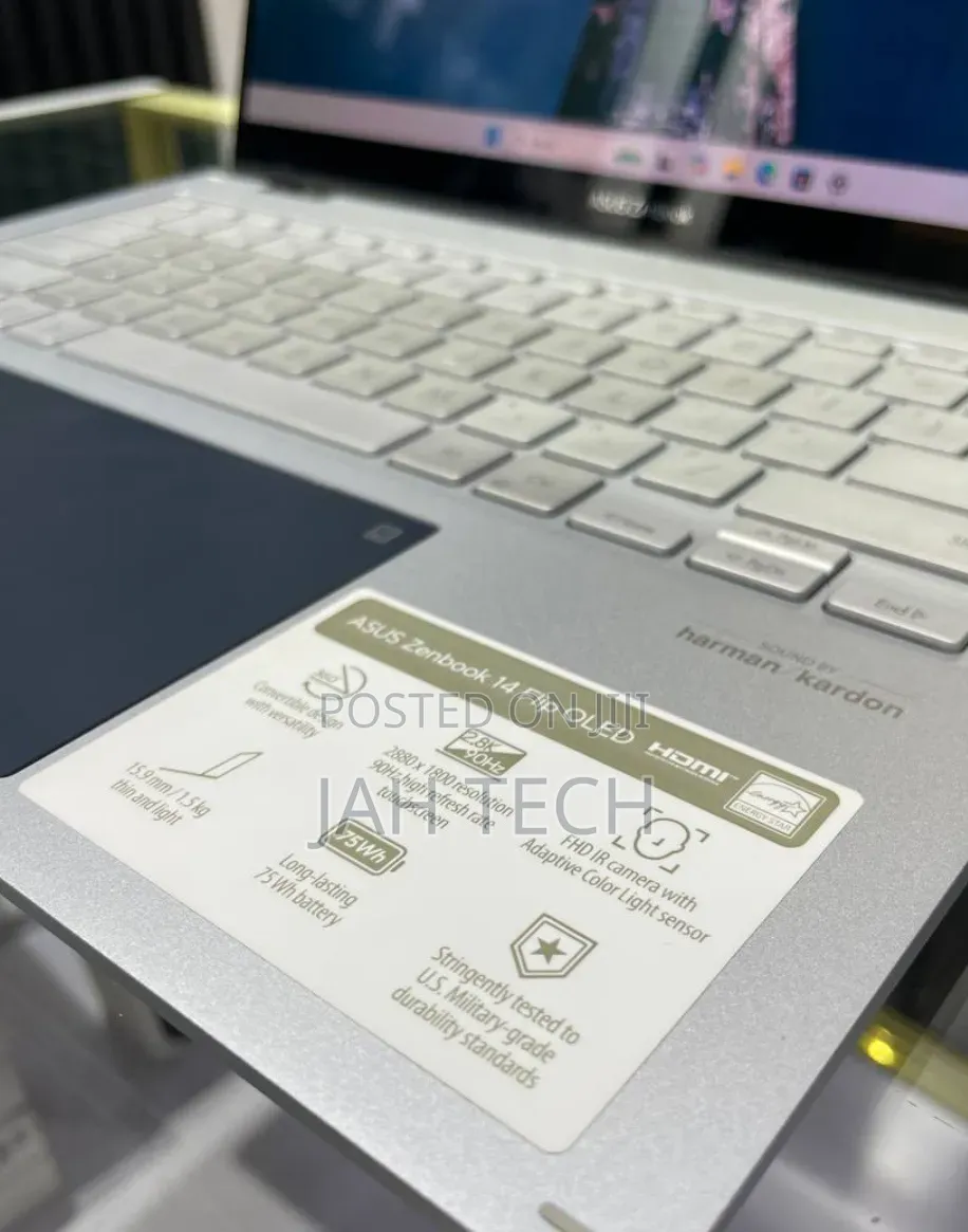 New Laptop Asus Zenbook 14 UX434 16GB Intel Core i7 SSD 512GB