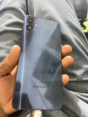 Samsung Galaxy A05 64 GB Black