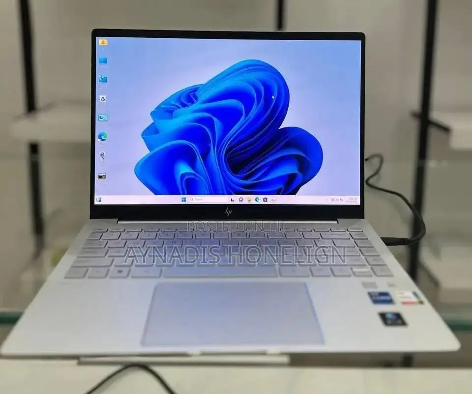 New Laptop HP Pavilion 14 16GB Intel Core i7 SSD 1T