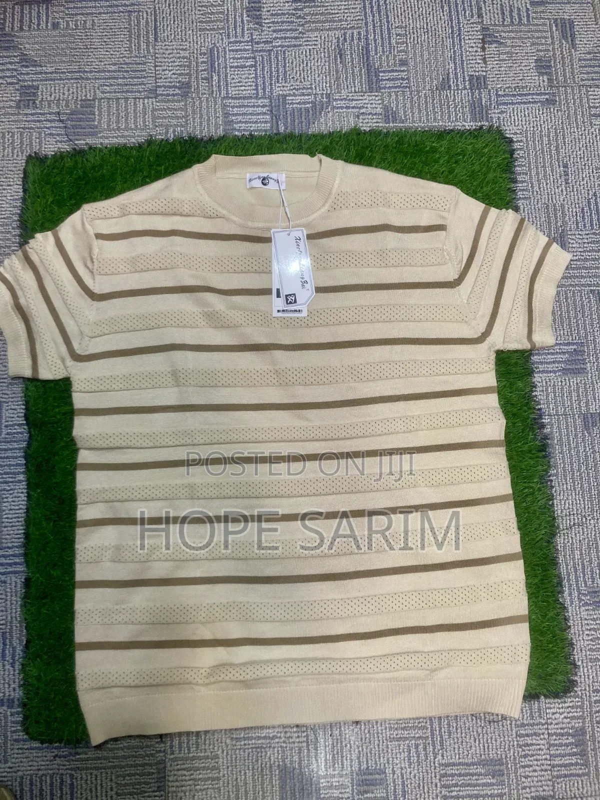 Men's Striped Short-Sleeve Knitted T-Shirt •