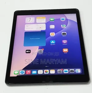 New Apple iPad 9.7 256 GB Black