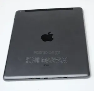 New Apple iPad 9.7 256 GB Black