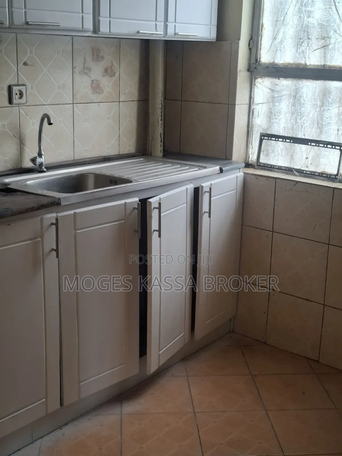 2bdrm Condo in አያት 49, Yeka for sale