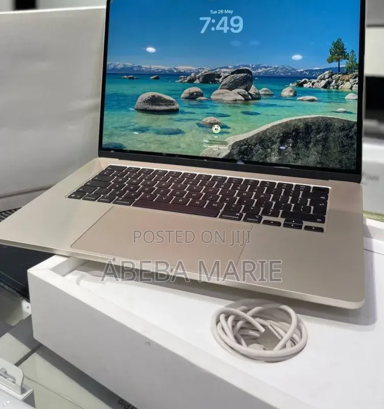 New Laptop Apple MacBook Air 2025 M4 15-inch 16GB Apple M4 SSD 256GB