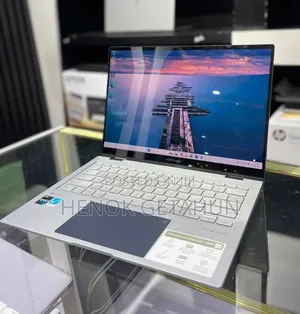 New Laptop Asus ZenBook Flip 14 UX461UA 16GB Intel Core i7 SSD 512GB