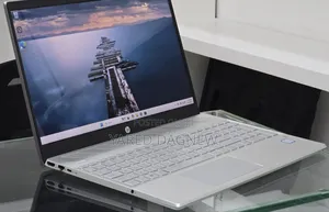 New Laptop HP Pavilion 15 8GB Intel Core i7 SSD 256GB