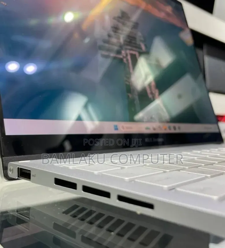 New Laptop Asus Zenbook 14 UX434 16GB Intel Core i7 SSD 512GB