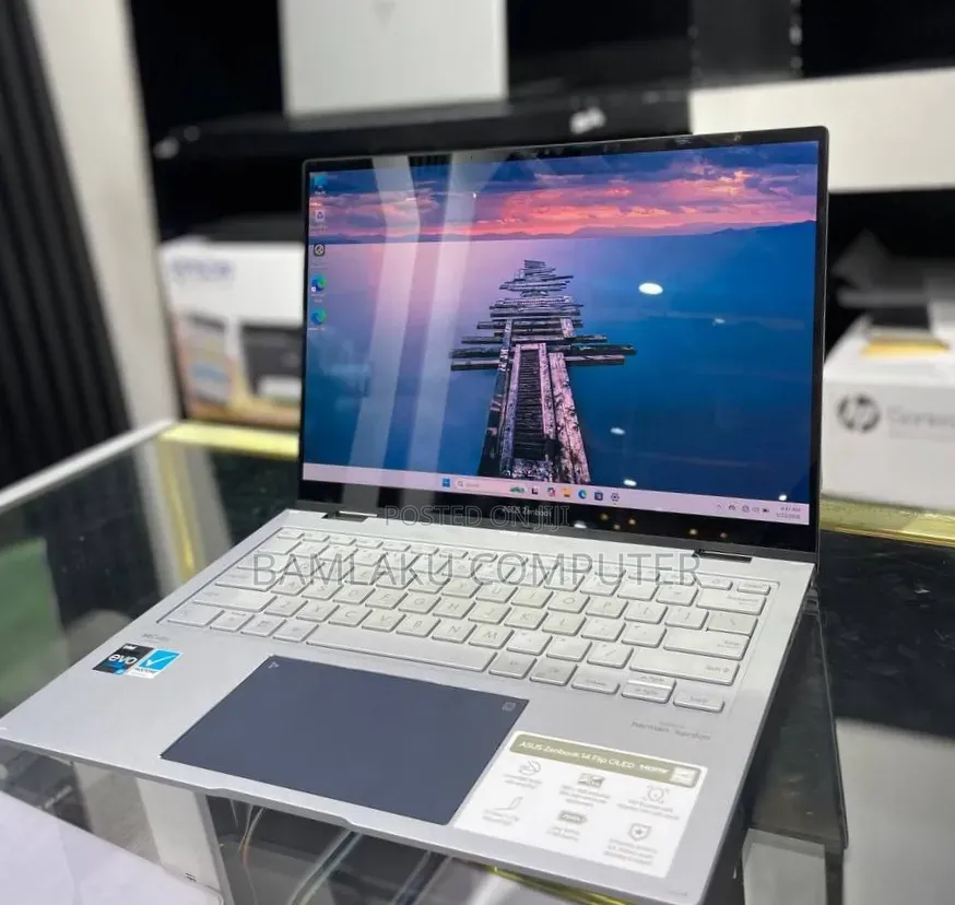 New Laptop Asus Zenbook 14 UX434 16GB Intel Core i7 SSD 512GB