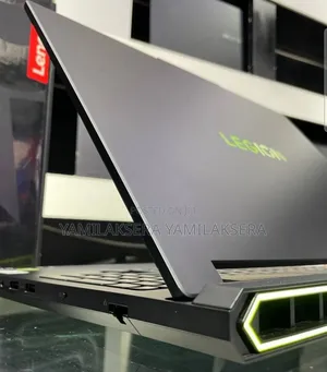 New Laptop Lenovo Legion Pro 7 64GB Intel Core Ultra 9 SSD 2T