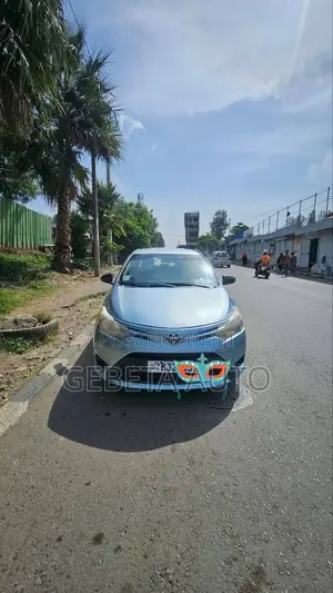 Toyota Yaris 2014