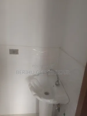 1bdrm Condo in አያት, Yeka for rent