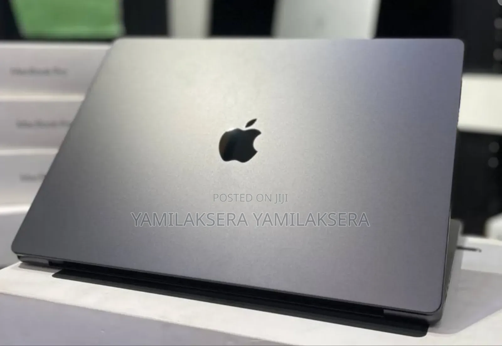 New Laptop Apple MacBook Pro M1 32GB Apple M1 Max SSD 1T