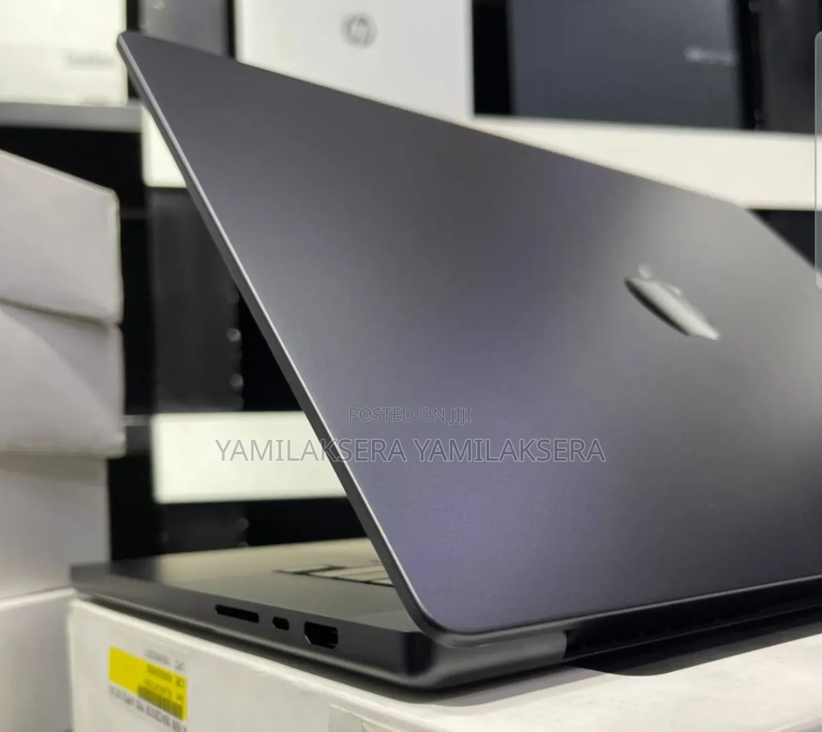 New Laptop Apple MacBook Pro M1 32GB Apple M1 Max SSD 1T